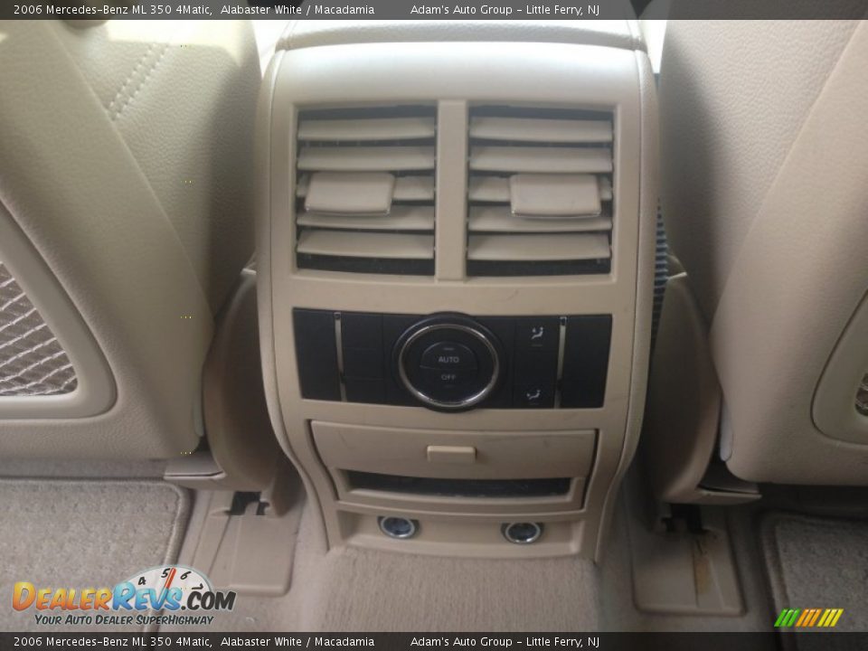 2006 Mercedes-Benz ML 350 4Matic Alabaster White / Macadamia Photo #31