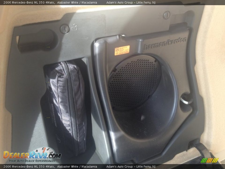 2006 Mercedes-Benz ML 350 4Matic Alabaster White / Macadamia Photo #35