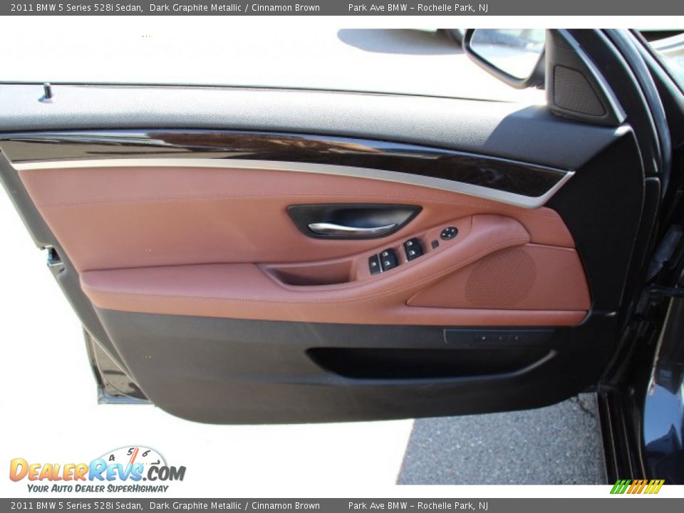 2011 BMW 5 Series 528i Sedan Dark Graphite Metallic / Cinnamon Brown Photo #9