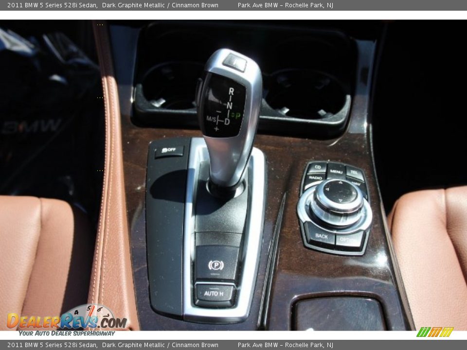 2011 BMW 5 Series 528i Sedan Dark Graphite Metallic / Cinnamon Brown Photo #15