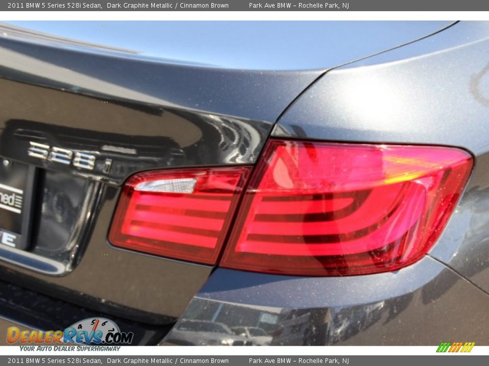 2011 BMW 5 Series 528i Sedan Dark Graphite Metallic / Cinnamon Brown Photo #22