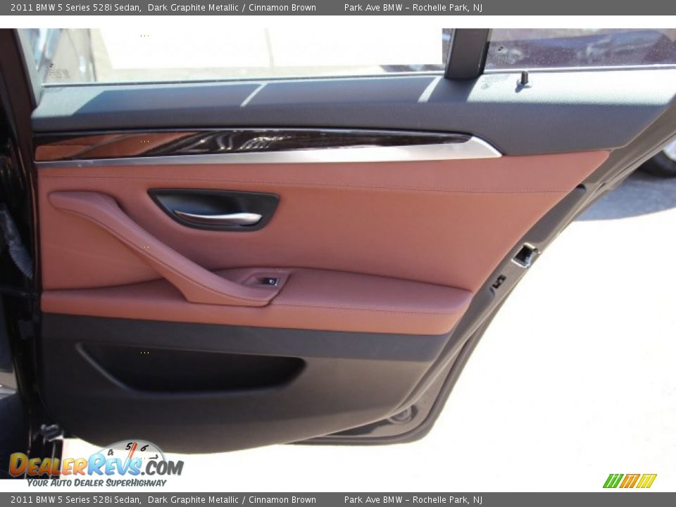 2011 BMW 5 Series 528i Sedan Dark Graphite Metallic / Cinnamon Brown Photo #23