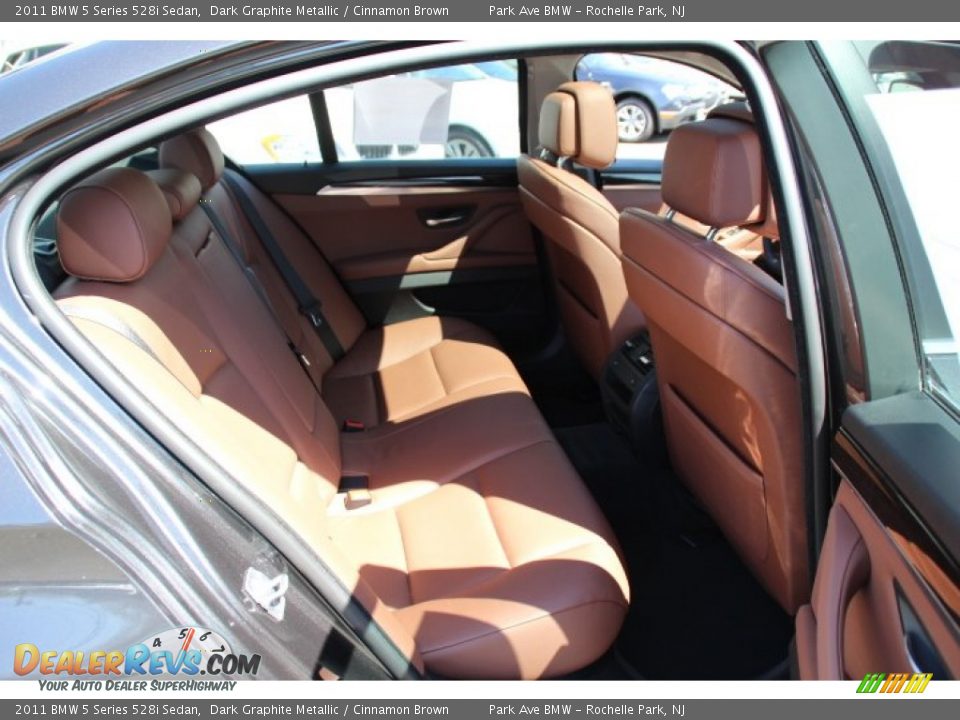 2011 BMW 5 Series 528i Sedan Dark Graphite Metallic / Cinnamon Brown Photo #24