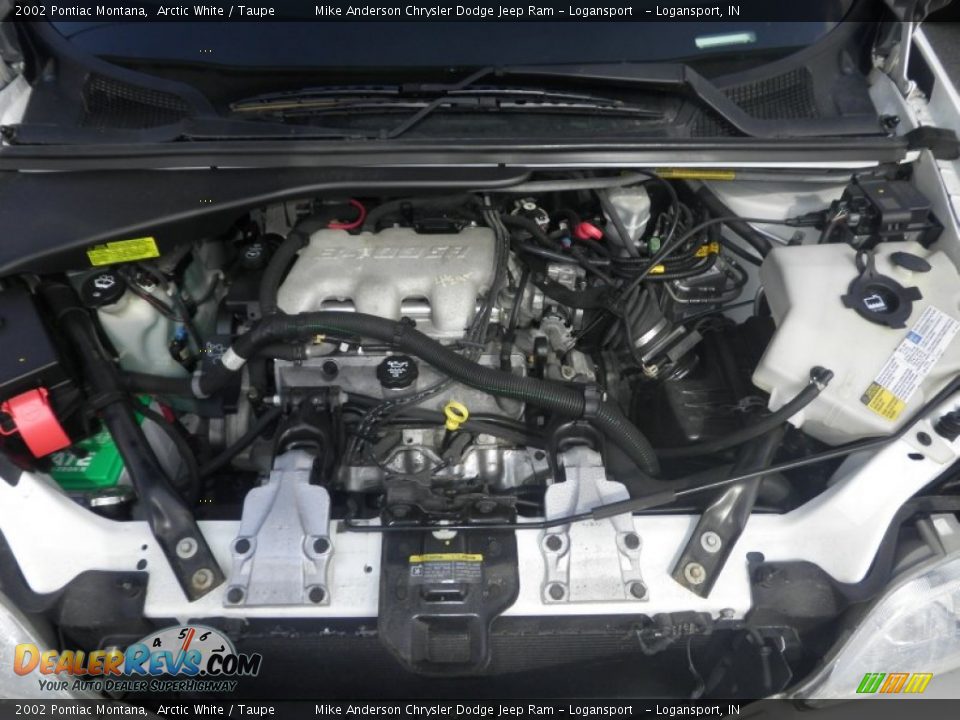 2002 Pontiac Montana Arctic White / Taupe Photo #12