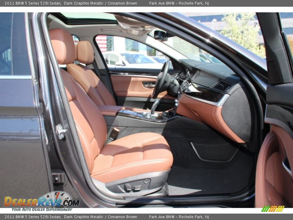 2011 BMW 5 Series 528i Sedan Dark Graphite Metallic / Cinnamon Brown Photo #27
