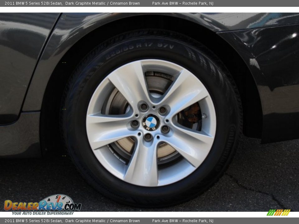 2011 BMW 5 Series 528i Sedan Dark Graphite Metallic / Cinnamon Brown Photo #31
