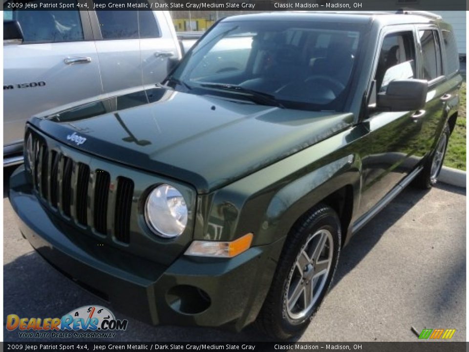 2009 Jeep Patriot Sport 4x4 Jeep Green Metallic / Dark Slate Gray/Medium Slate Gray Photo #2
