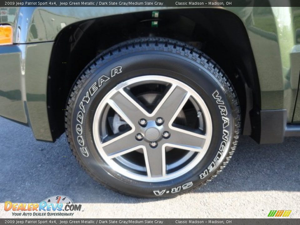 2009 Jeep Patriot Sport 4x4 Jeep Green Metallic / Dark Slate Gray/Medium Slate Gray Photo #17