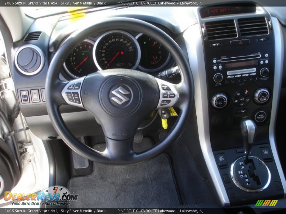 2006 Suzuki Grand Vitara 4x4 Silky Silver Metallic / Black Photo #13