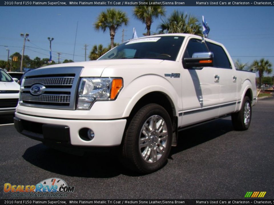 Front 3/4 View of 2010 Ford F150 Platinum SuperCrew Photo #4