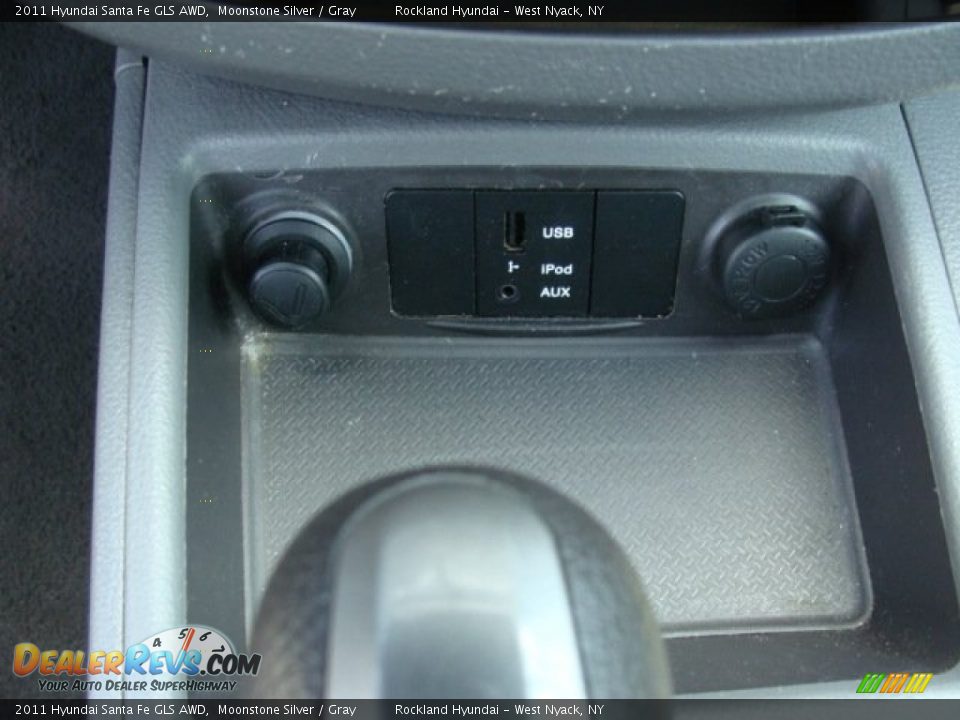 2011 Hyundai Santa Fe GLS AWD Moonstone Silver / Gray Photo #17