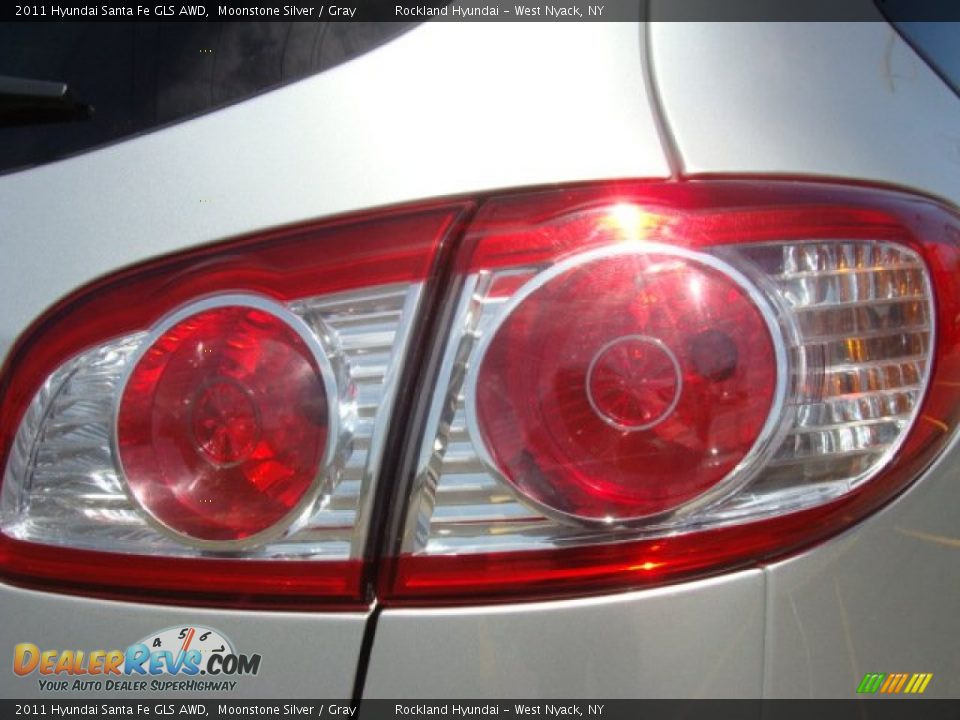2011 Hyundai Santa Fe GLS AWD Moonstone Silver / Gray Photo #21