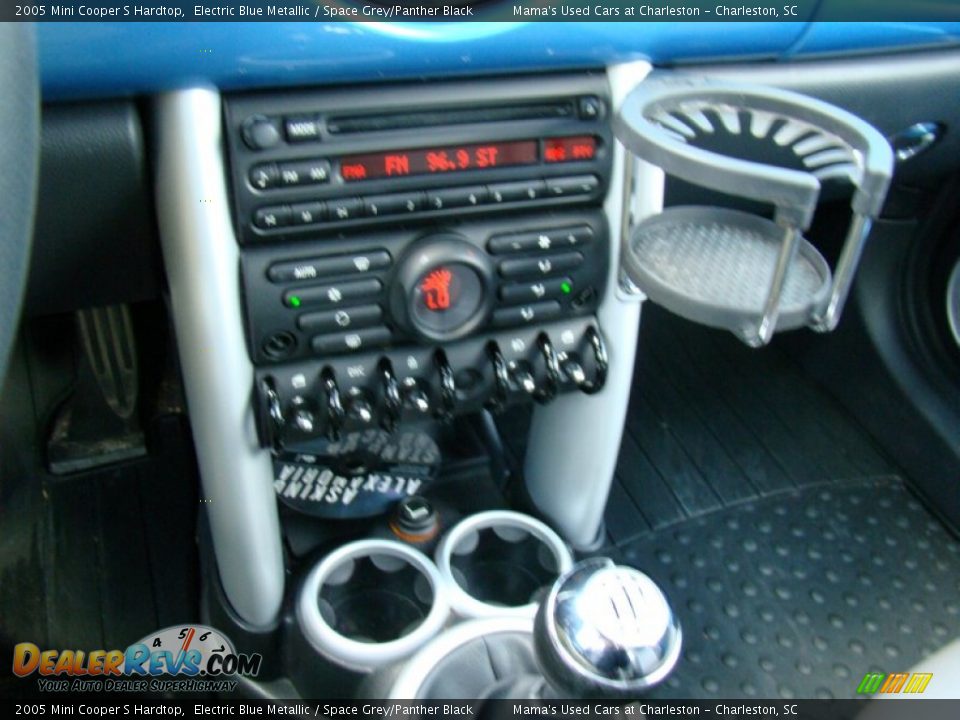 2005 Mini Cooper S Hardtop Electric Blue Metallic / Space Grey/Panther Black Photo #13