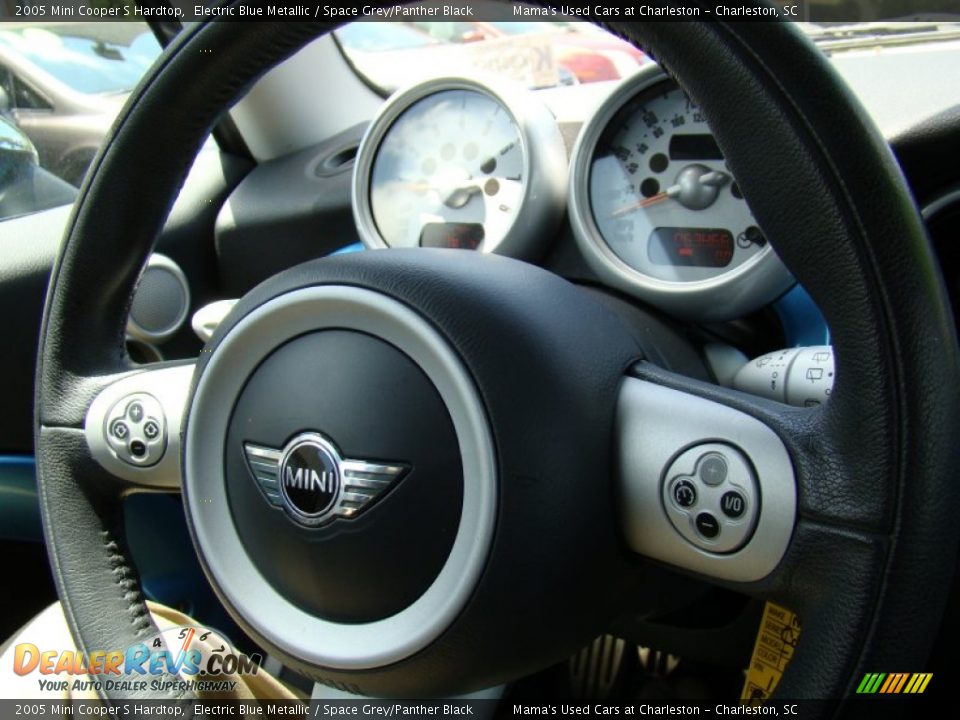 2005 Mini Cooper S Hardtop Electric Blue Metallic / Space Grey/Panther Black Photo #18