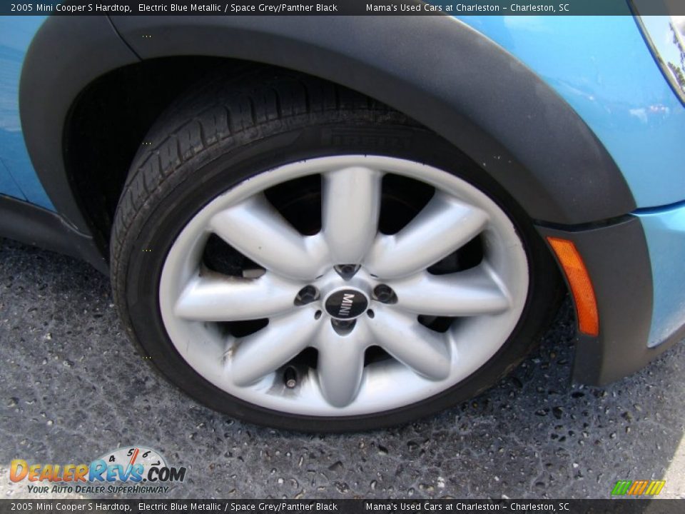 2005 Mini Cooper S Hardtop Electric Blue Metallic / Space Grey/Panther Black Photo #21