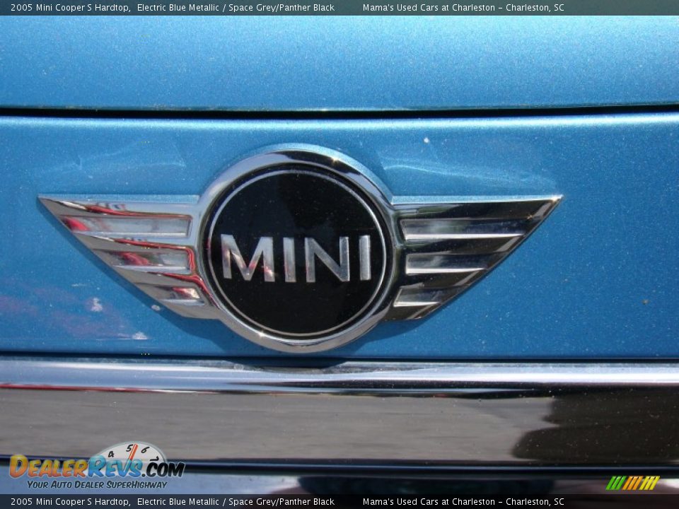 2005 Mini Cooper S Hardtop Electric Blue Metallic / Space Grey/Panther Black Photo #29