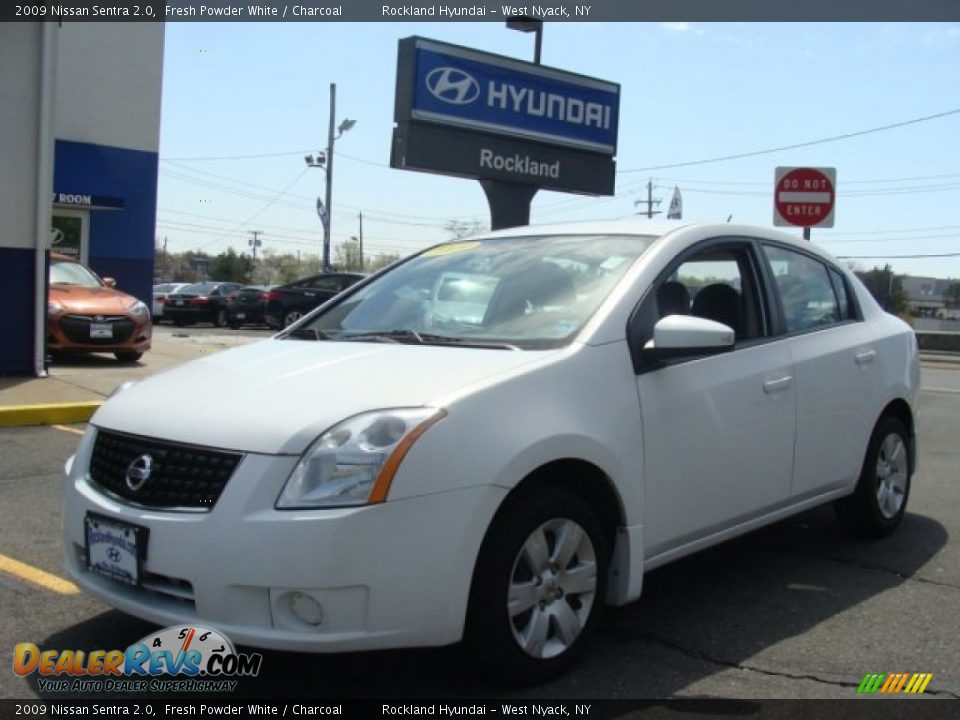 2009 Nissan Sentra 2.0 Fresh Powder White / Charcoal Photo #1
