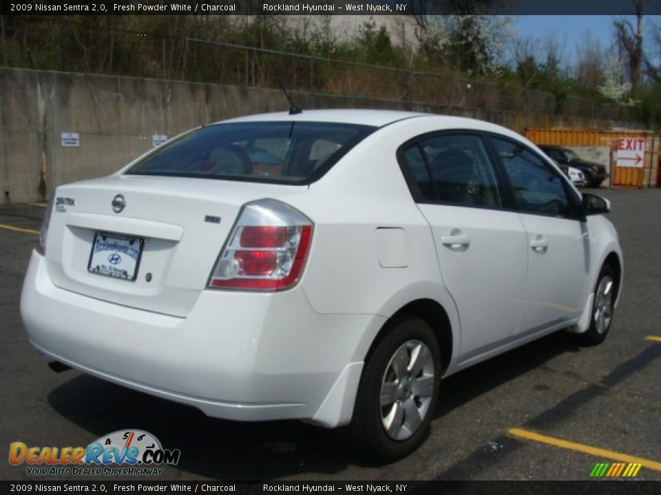 2009 Nissan Sentra 2.0 Fresh Powder White / Charcoal Photo #4