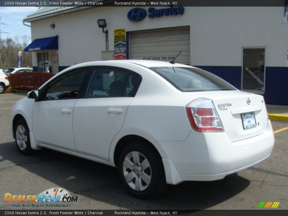 2009 Nissan Sentra 2.0 Fresh Powder White / Charcoal Photo #6