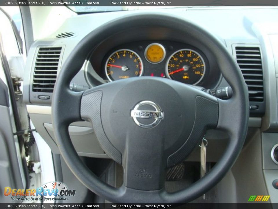 2009 Nissan Sentra 2.0 Fresh Powder White / Charcoal Photo #12