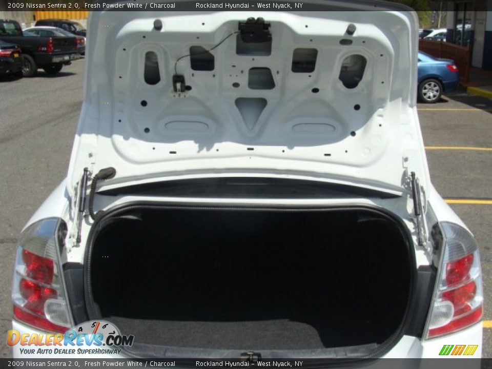 2009 Nissan Sentra 2.0 Fresh Powder White / Charcoal Photo #22