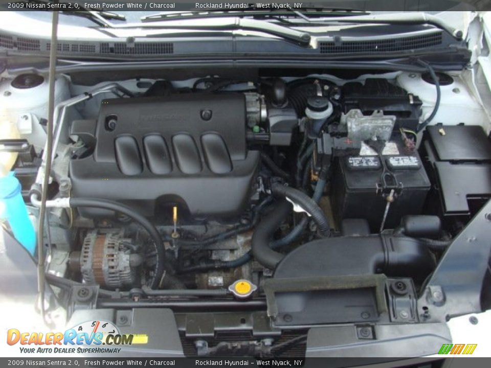 2009 Nissan Sentra 2.0 Fresh Powder White / Charcoal Photo #25