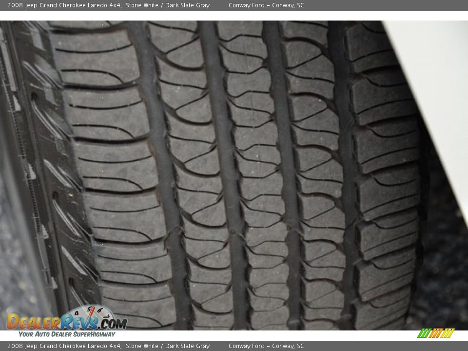 2008 Jeep Grand Cherokee Laredo 4x4 Stone White / Dark Slate Gray Photo #10