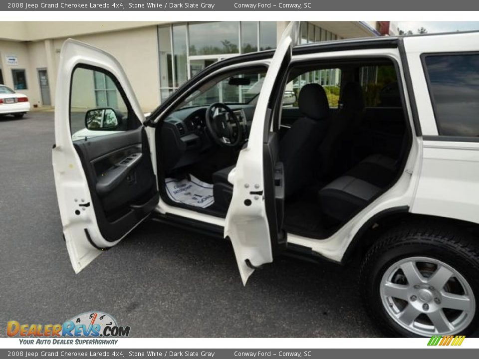2008 Jeep Grand Cherokee Laredo 4x4 Stone White / Dark Slate Gray Photo #11