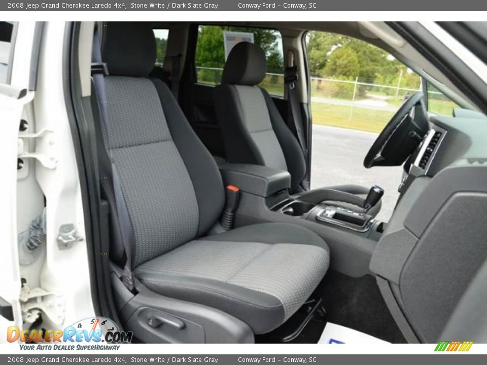 2008 Jeep Grand Cherokee Laredo 4x4 Stone White / Dark Slate Gray Photo #17