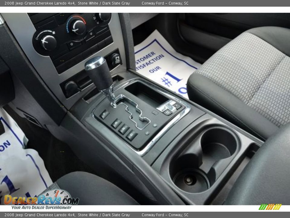 2008 Jeep Grand Cherokee Laredo 4x4 Stone White / Dark Slate Gray Photo #26