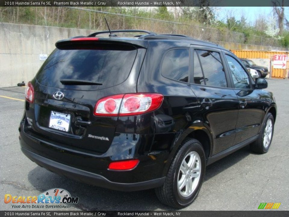 2010 Hyundai Santa Fe SE Phantom Black Metallic / Gray Photo #4
