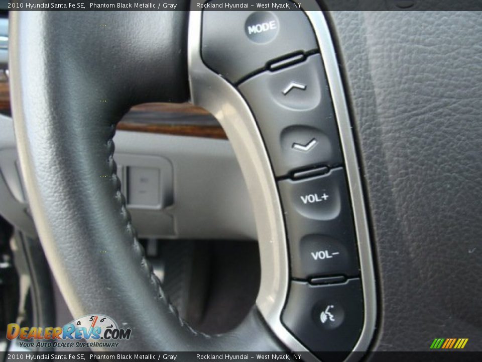 2010 Hyundai Santa Fe SE Phantom Black Metallic / Gray Photo #13
