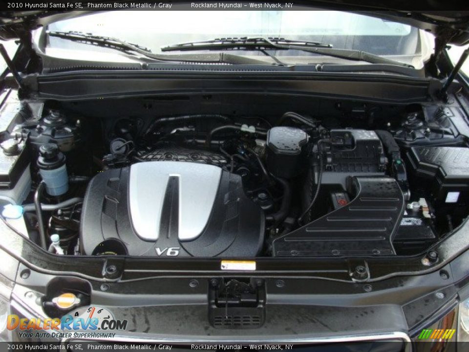 2010 Hyundai Santa Fe SE Phantom Black Metallic / Gray Photo #28