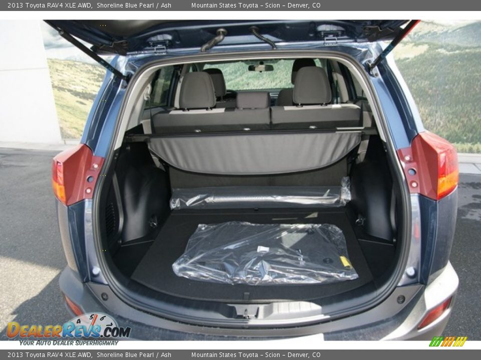 2013 Toyota RAV4 XLE AWD Shoreline Blue Pearl / Ash Photo #8
