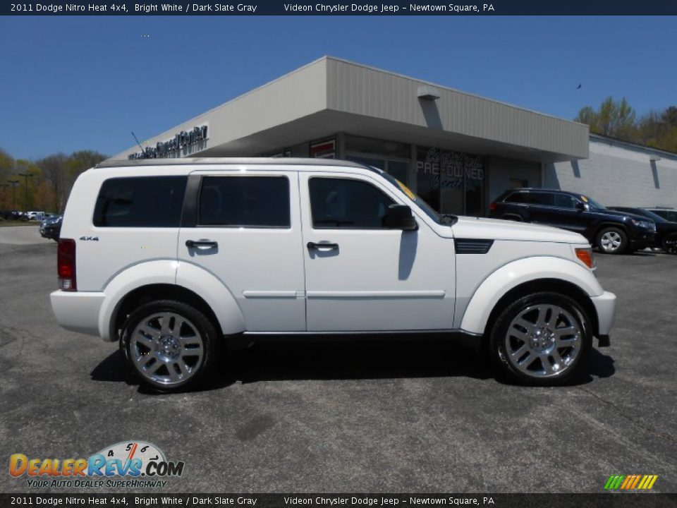2011 Dodge Nitro Heat 4x4 Bright White / Dark Slate Gray Photo #8