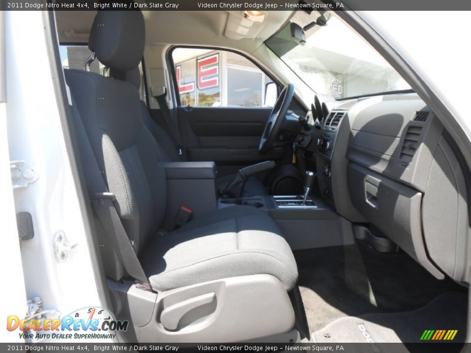 2011 Dodge Nitro Heat 4x4 Bright White / Dark Slate Gray Photo #13