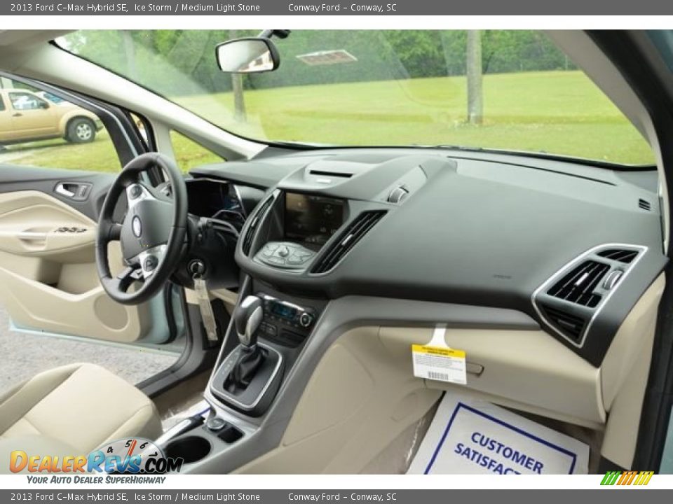 Dashboard of 2013 Ford C-Max Hybrid SE Photo #18