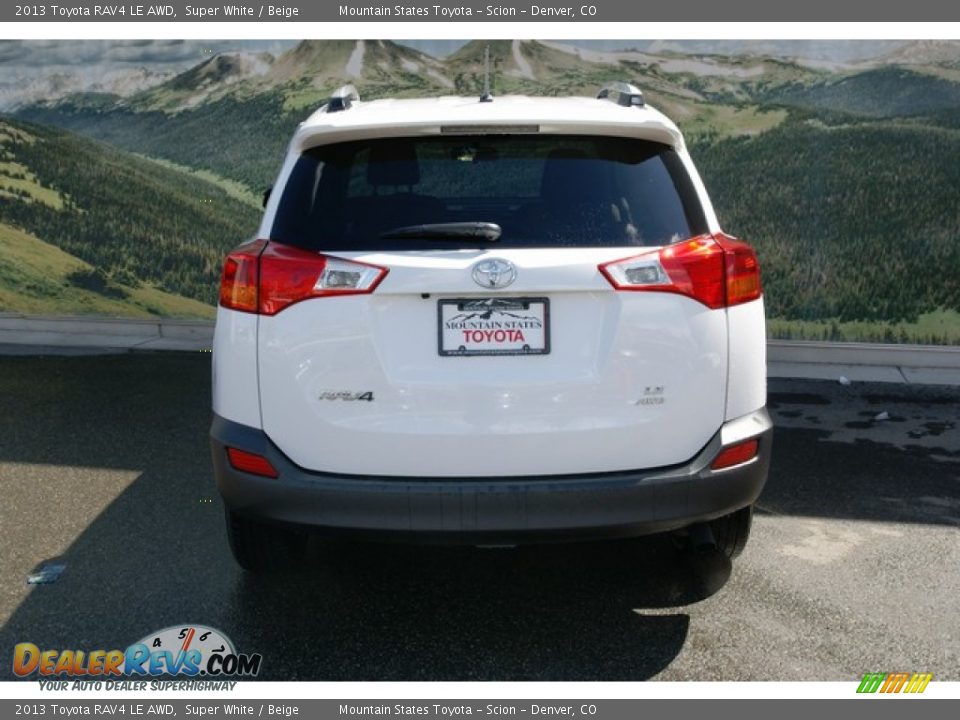 2013 Toyota RAV4 LE AWD Super White / Beige Photo #4