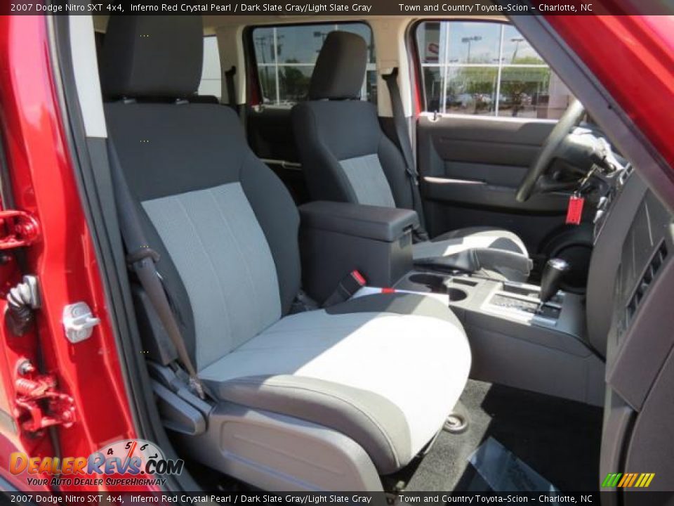 2007 Dodge Nitro SXT 4x4 Inferno Red Crystal Pearl / Dark Slate Gray/Light Slate Gray Photo #20