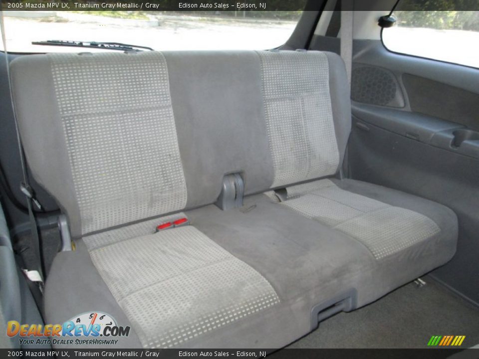 2005 Mazda MPV LX Titanium Gray Metallic / Gray Photo #22