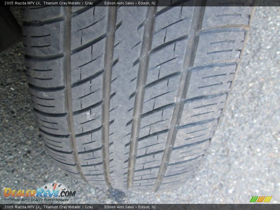 2005 Mazda MPV LX Titanium Gray Metallic / Gray Photo #32