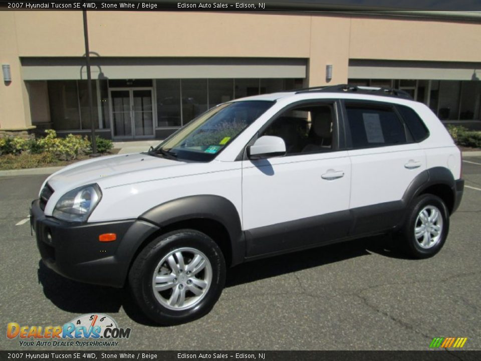 2007 Hyundai Tucson SE 4WD Stone White / Beige Photo #1