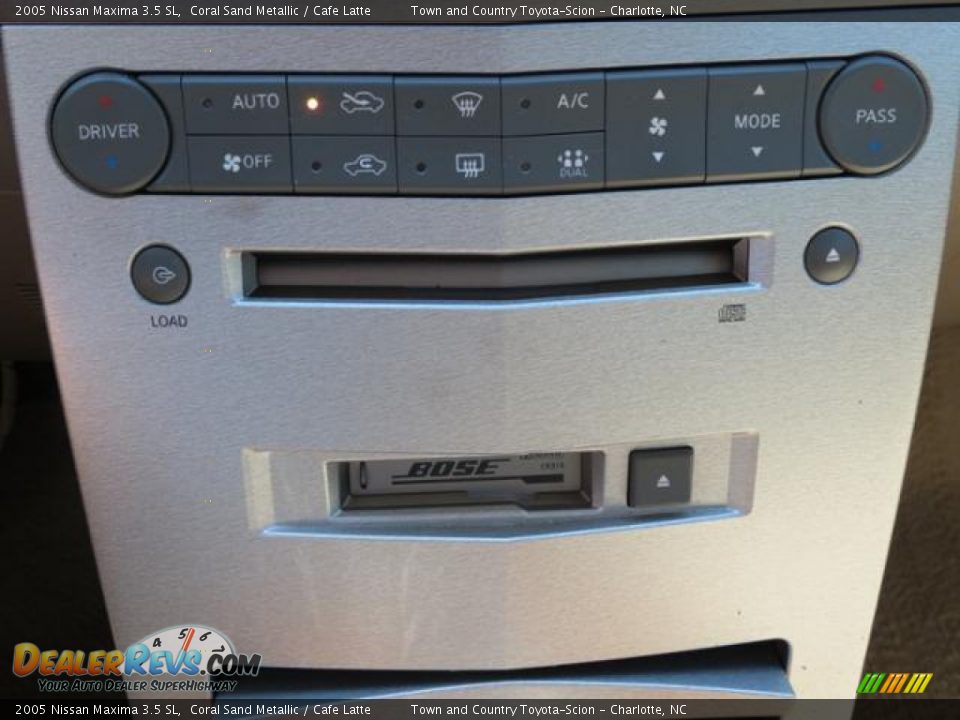 2005 Nissan Maxima 3.5 SL Coral Sand Metallic / Cafe Latte Photo #16