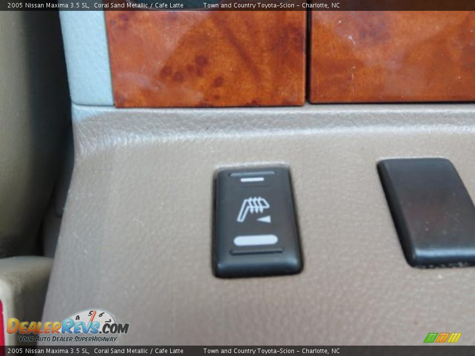 2005 Nissan Maxima 3.5 SL Coral Sand Metallic / Cafe Latte Photo #18