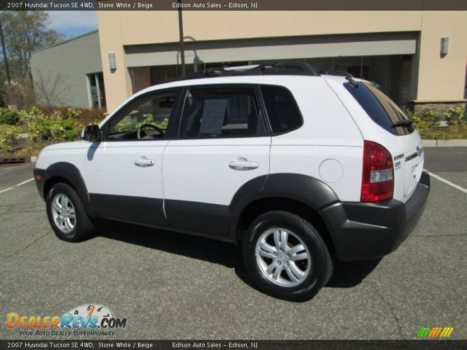 2007 Hyundai Tucson SE 4WD Stone White / Beige Photo #4