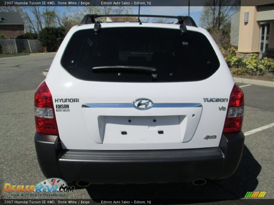2007 Hyundai Tucson SE 4WD Stone White / Beige Photo #6