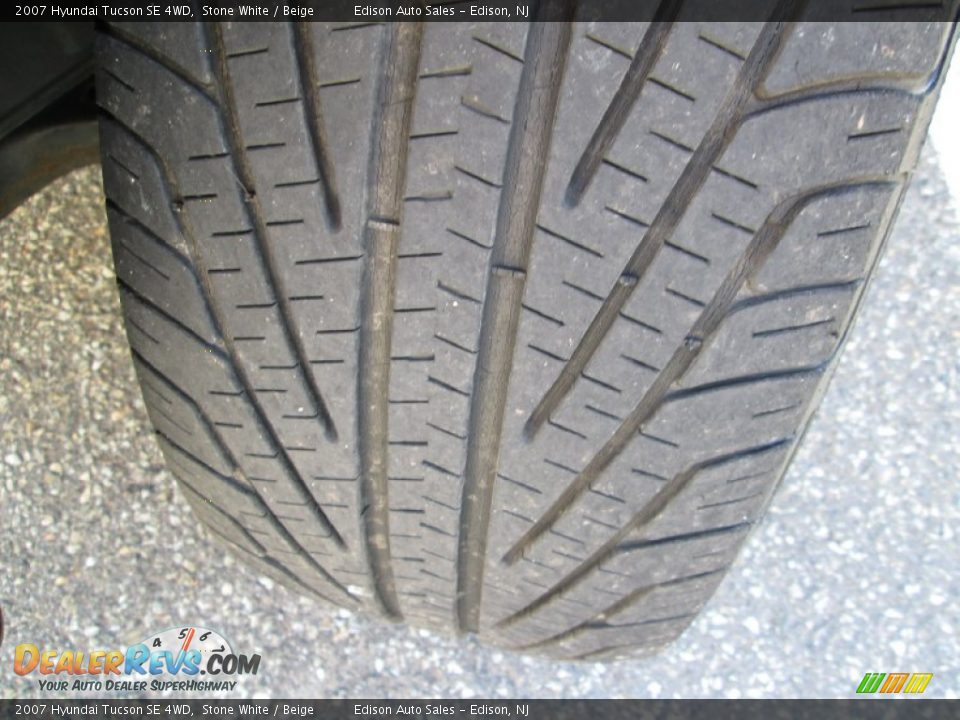2007 Hyundai Tucson SE 4WD Stone White / Beige Photo #29