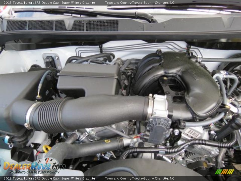 2013 Toyota Tundra SR5 Double Cab Super White / Graphite Photo #21
