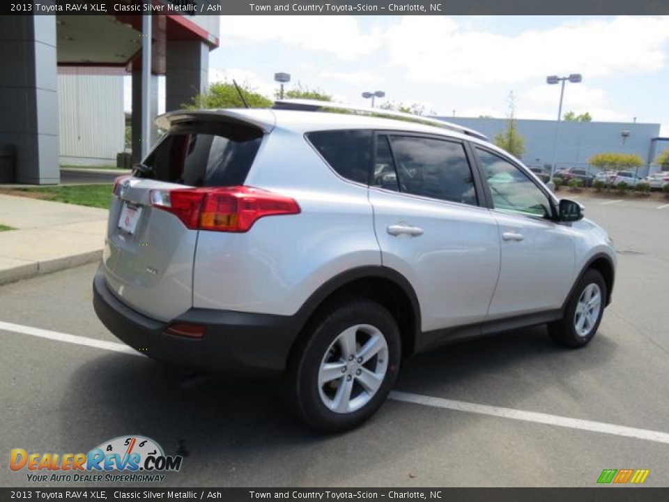 2013 Toyota RAV4 XLE Classic Silver Metallic / Ash Photo #17