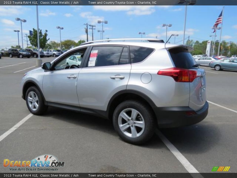 2013 Toyota RAV4 XLE Classic Silver Metallic / Ash Photo #19